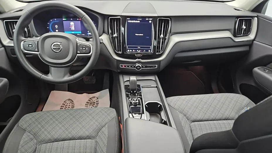 VOLVO XC60 -