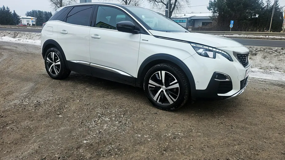 PEUGEOT 3008 -