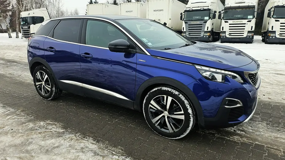PEUGEOT 3008 -
