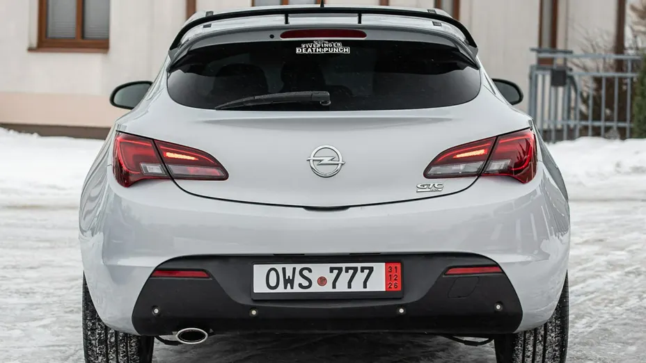 OPEL Astra -