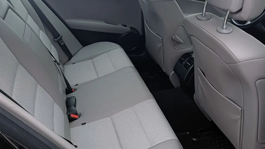 MERCEDES-BENZ C Klasa -