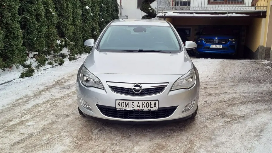 OPEL Astra -