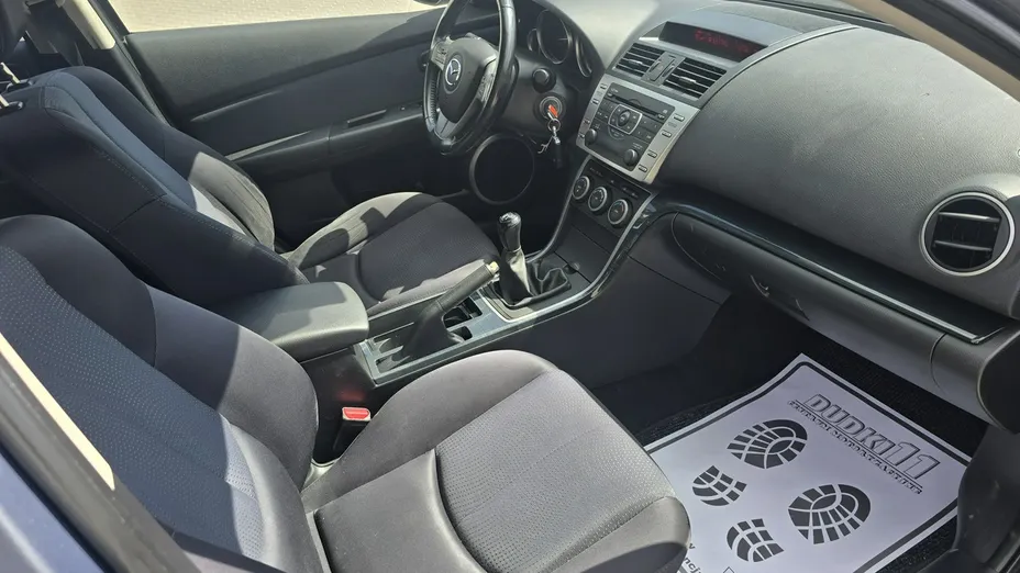 MAZDA 6 -