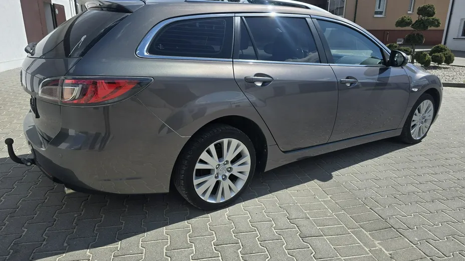 MAZDA 6 -