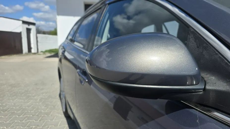 MAZDA 6 -