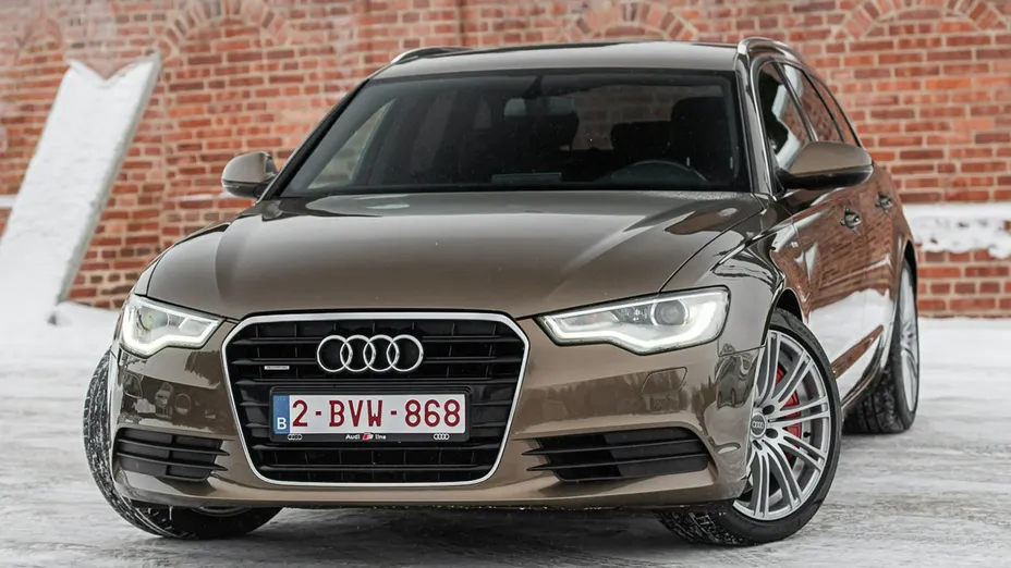 AUDI A6 -