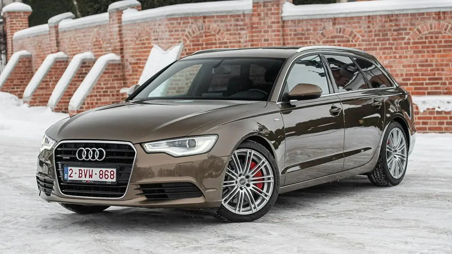 AUDI A6 -