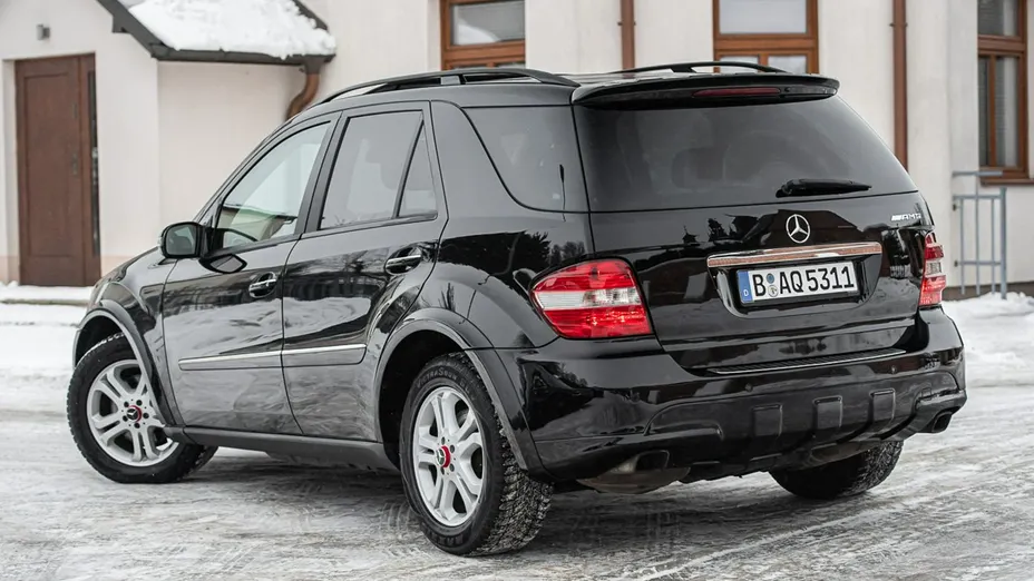 MERCEDES-BENZ ML -