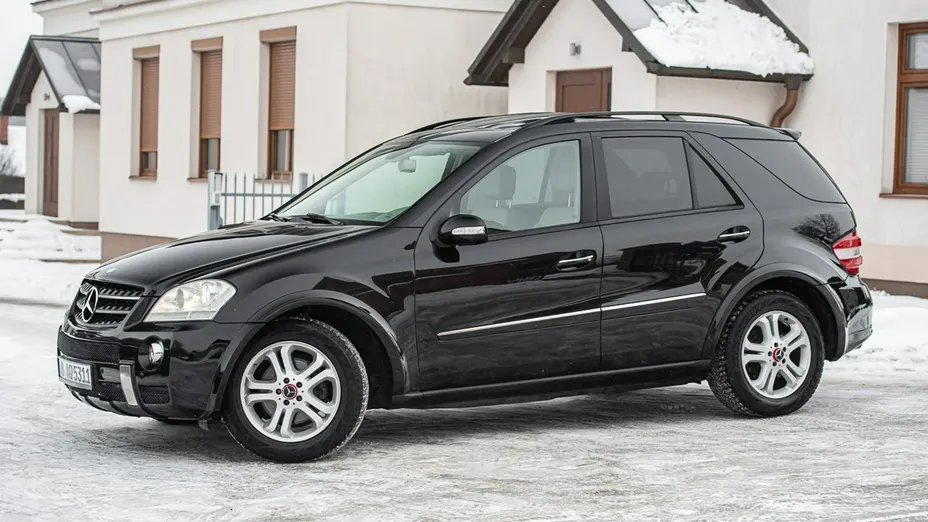 MERCEDES-BENZ ML -