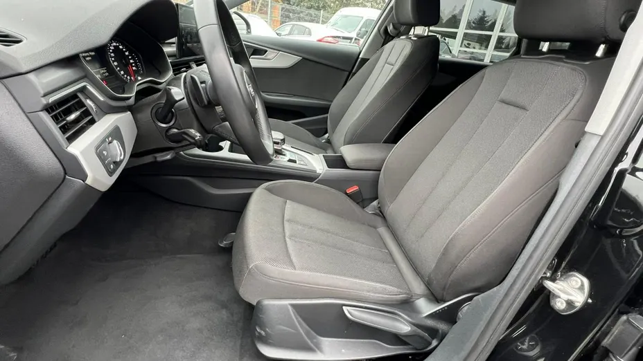 AUDI A4 -