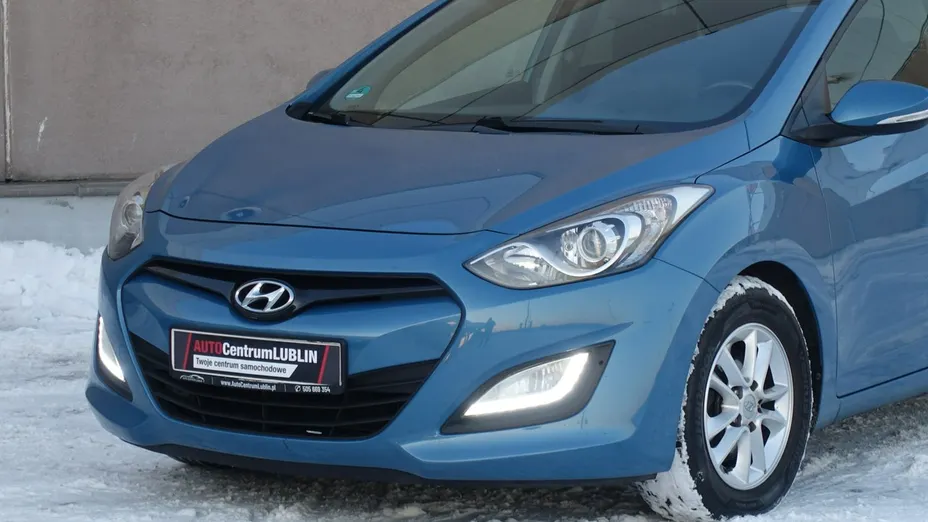 HYUNDAI i30 -