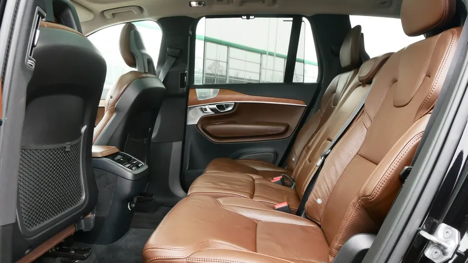 VOLVO XC90 -
