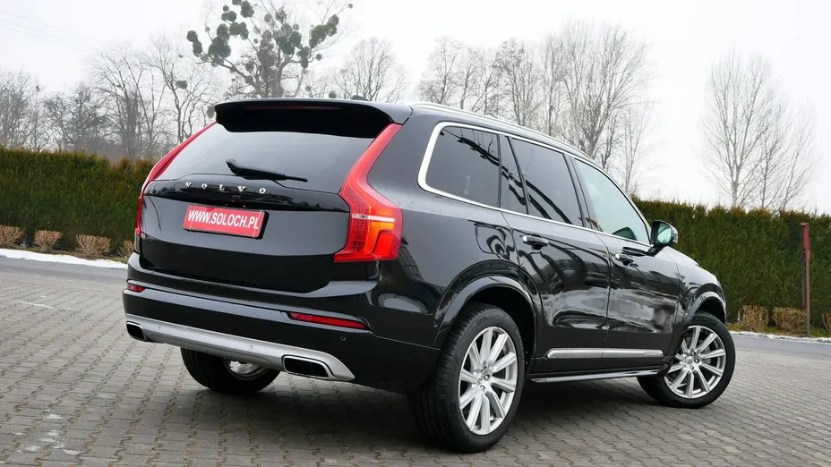 VOLVO XC90 -
