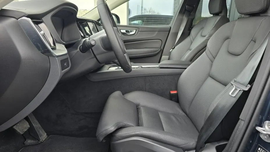 VOLVO XC60 -