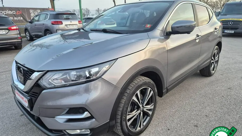 NISSAN Qashqai -