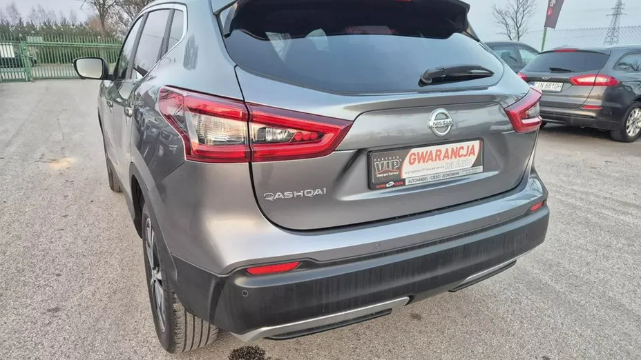 NISSAN Qashqai -