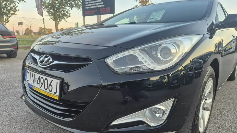 HYUNDAI i40 -