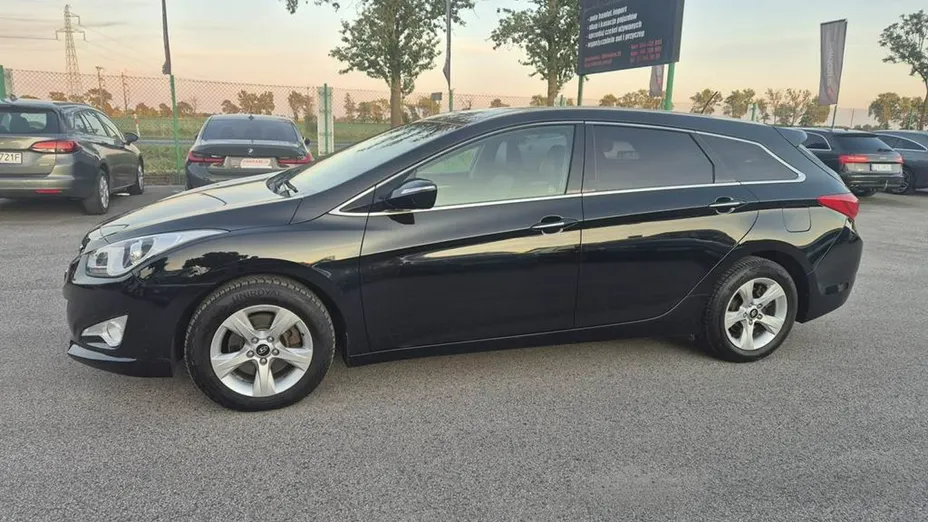HYUNDAI i40 -