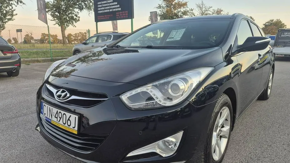HYUNDAI i40 -