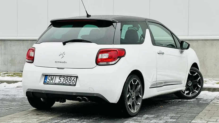 CITROEN DS3 -