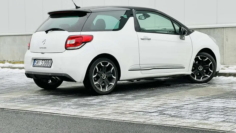 CITROEN DS3 -