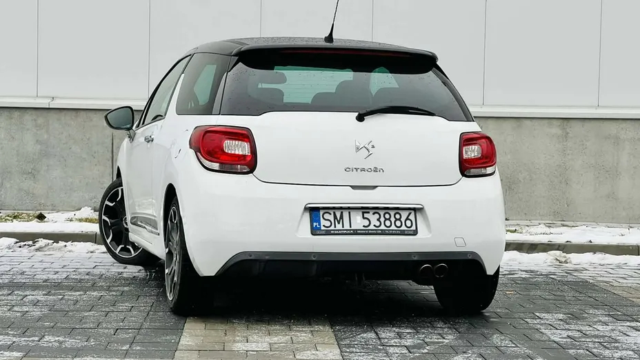CITROEN DS3 -