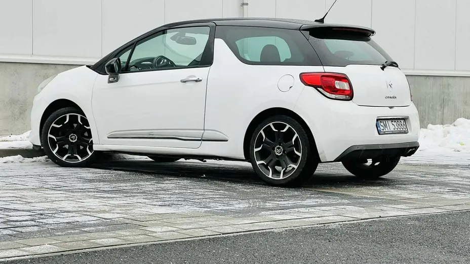 CITROEN DS3 -