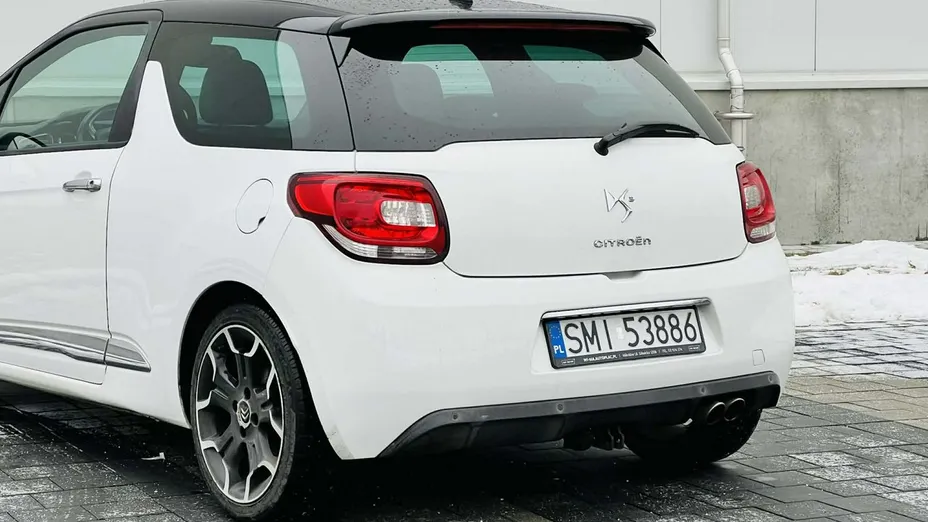 CITROEN DS3 -
