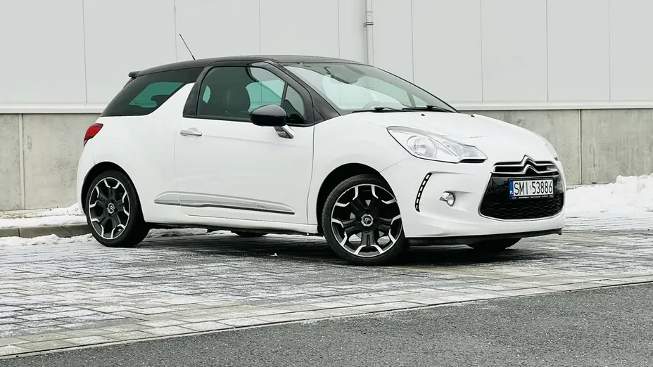 CITROEN DS3 -