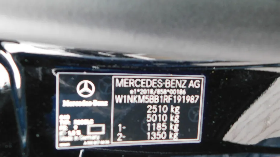 MERCEDES-BENZ GLC -