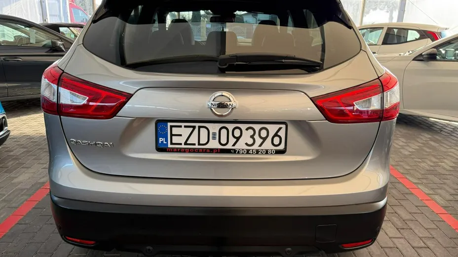 NISSAN Qashqai -