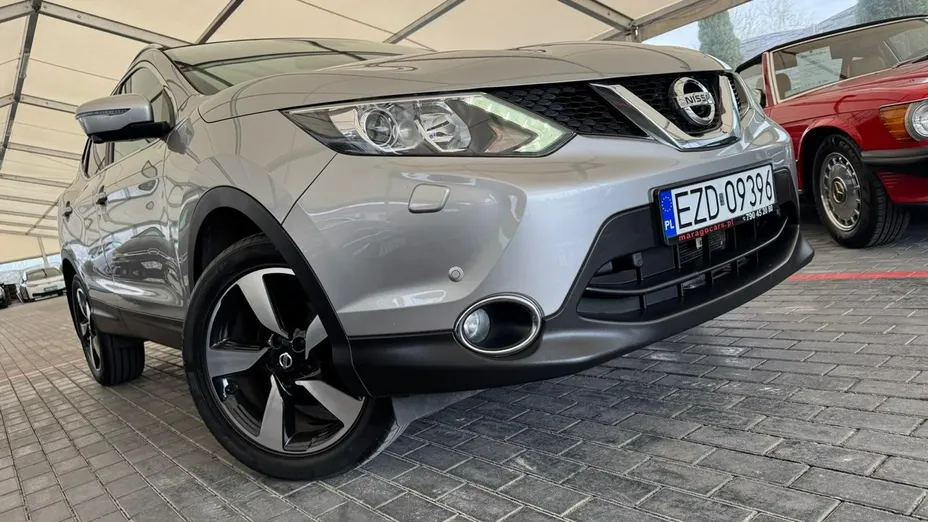 NISSAN Qashqai -