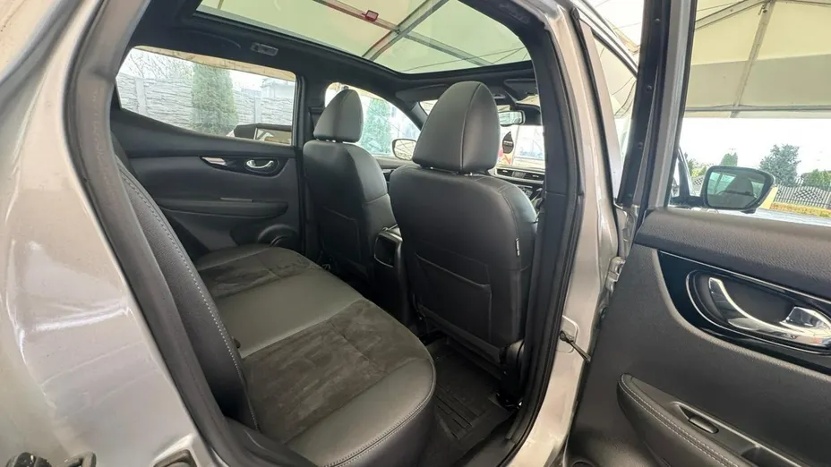 NISSAN Qashqai -