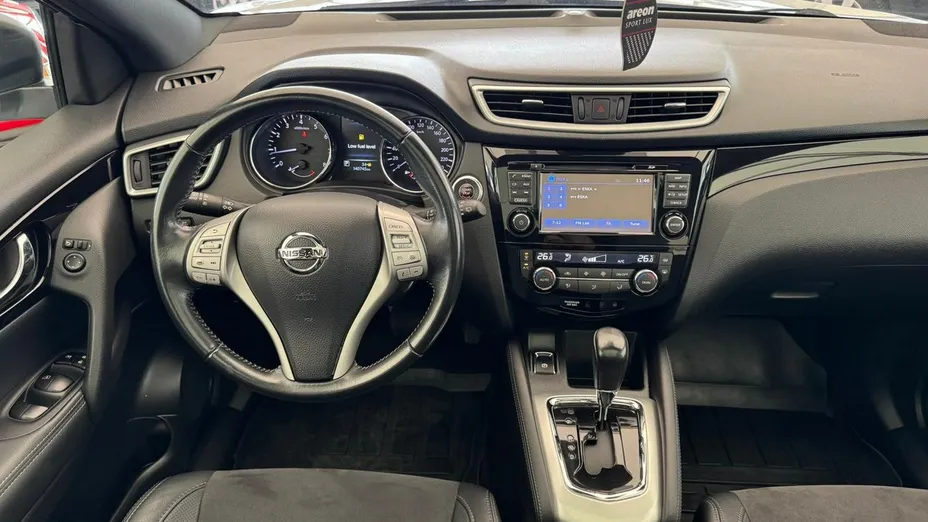 NISSAN Qashqai -
