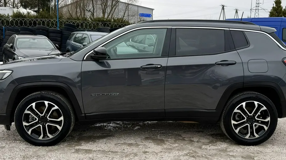 JEEP Compass -