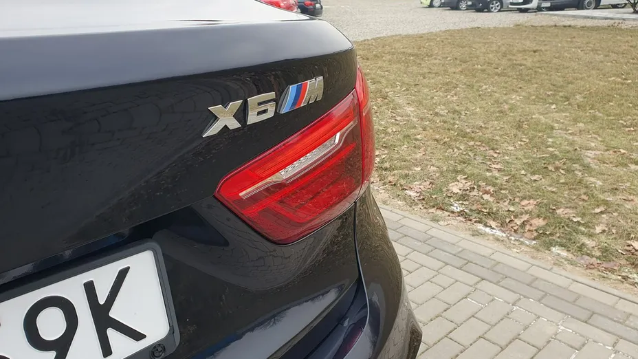 BMW X6 -