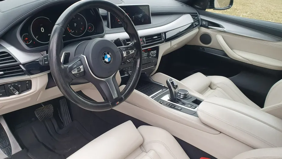 BMW X6 -