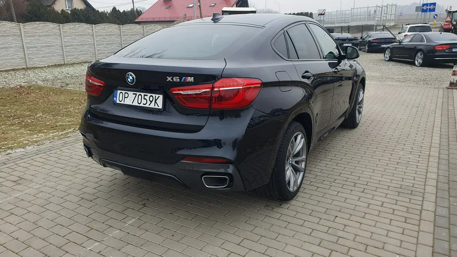 BMW X6 -