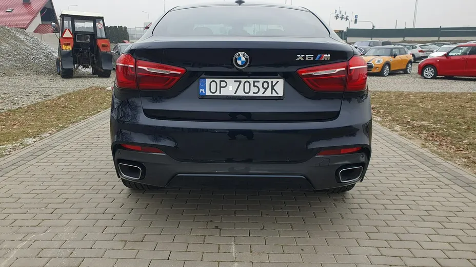 BMW X6 -