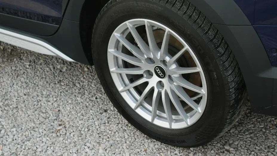 AUDI A4 -