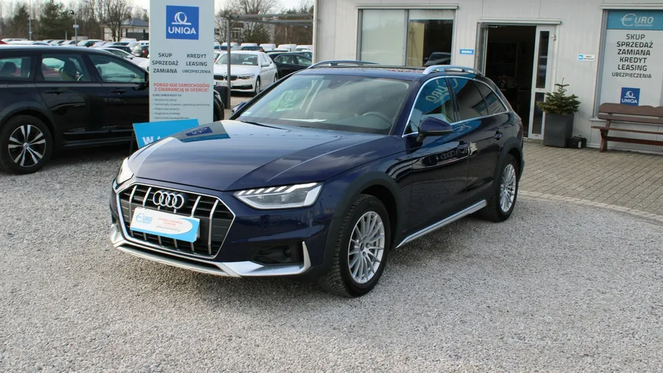 AUDI A4 -