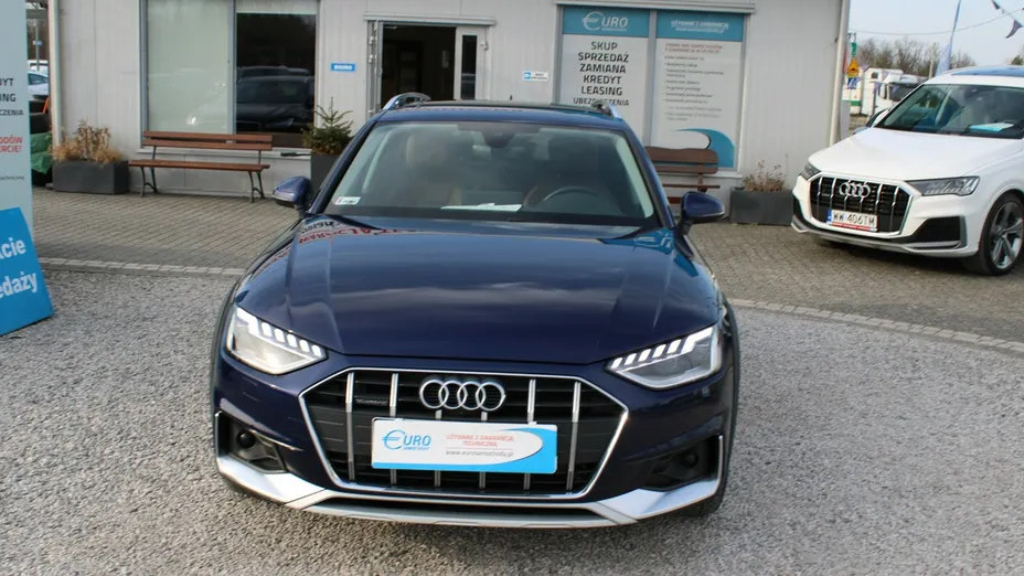 AUDI A4 -