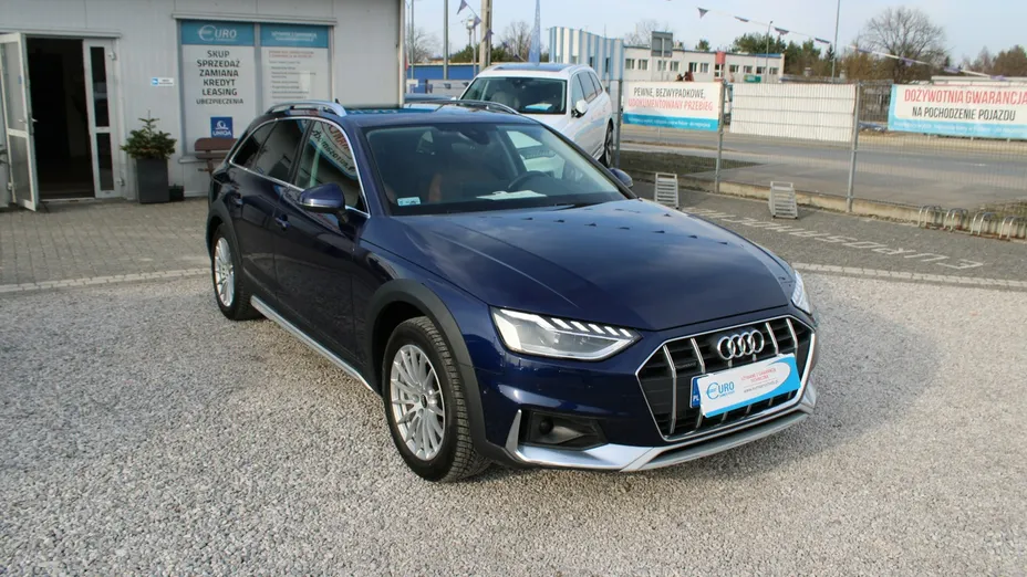 AUDI A4 -