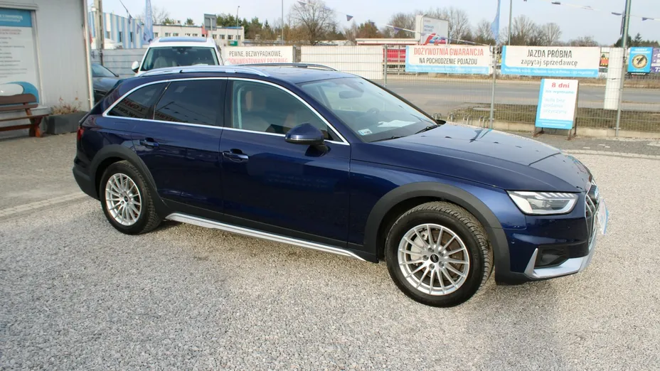 AUDI A4 -