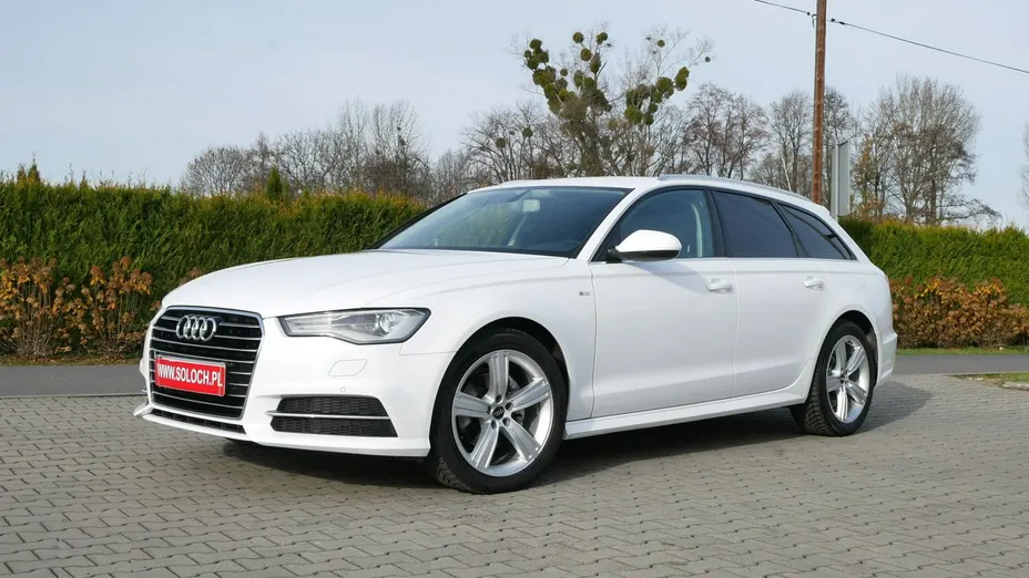 AUDI A6 -