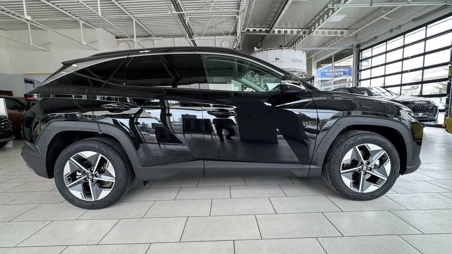 HYUNDAI Tucson -