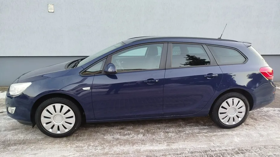 OPEL Astra -