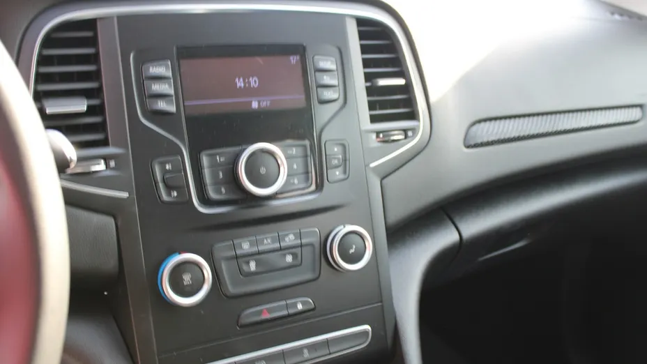 RENAULT Megane -