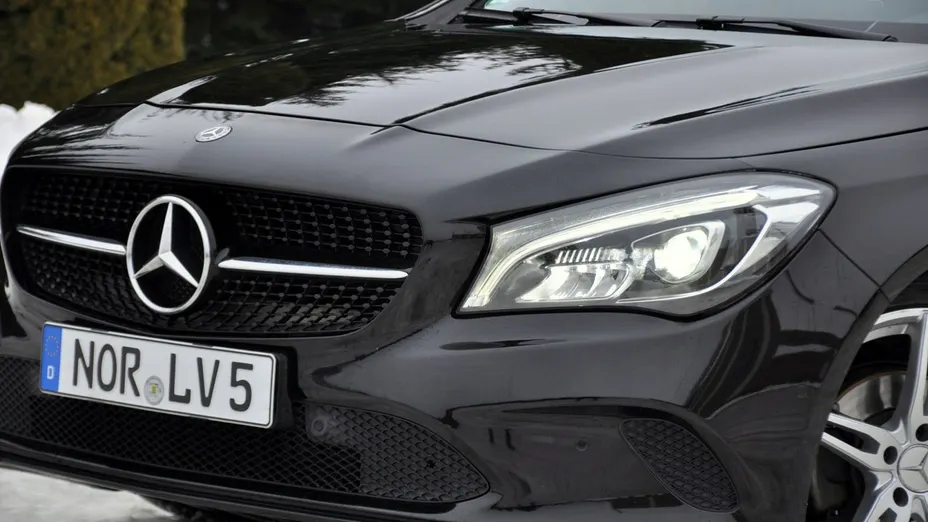 MERCEDES-BENZ CLA -