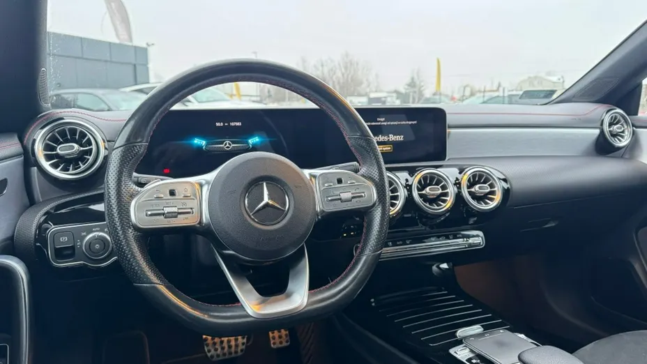 MERCEDES-BENZ CLA -